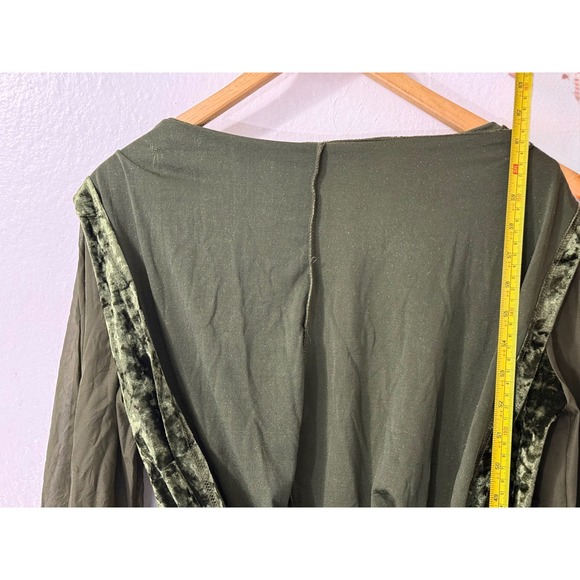 Sinastar Green Velvet Hooded Medieval Fantasy Costume Dress with Gold Trim M - Picture 7 of 14